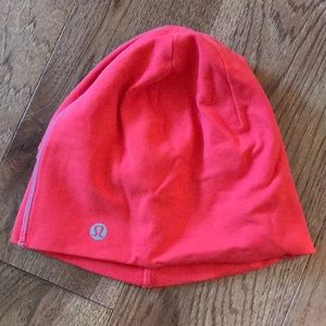 Lululemon Running Hat w/ Ponytail opening